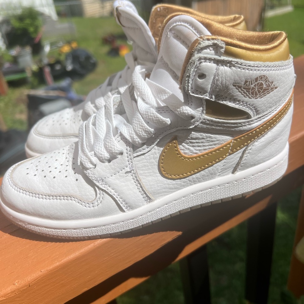 Nike 1’s